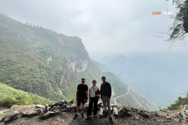 white cliff on ha giang loop