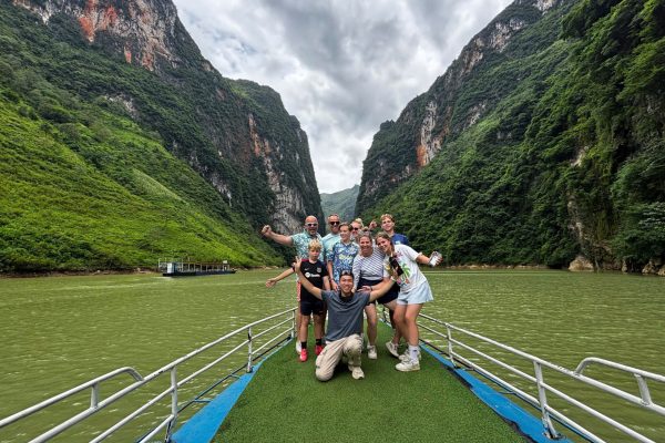 a group of loop trails in the boat nho que river