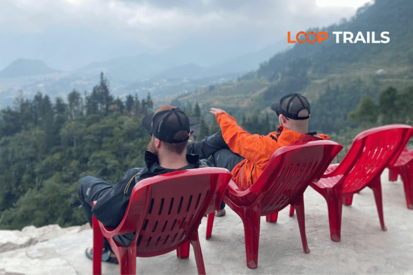 2 customers of loop trails in ha giang